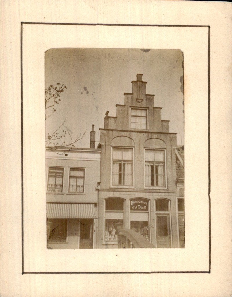 Gouda - Horlogemaker - Zeugstraat 62, Verzamelen, Ophalen of Verzenden, 1920 tot 1940, Gelopen, Zuid-Holland