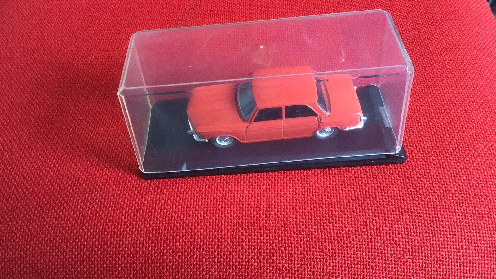BMW 2000 ELIGOR NIEUW IN VITRINE ZIE JE WEING MAAR HIER WEL, Ophalen of Verzenden, Zo goed als nieuw, Auto
