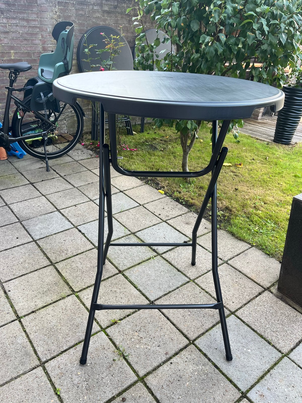 Inklapbare statafel / hangtafel - zwart, 80 cm diameter, Ophalen, Zo goed als nieuw