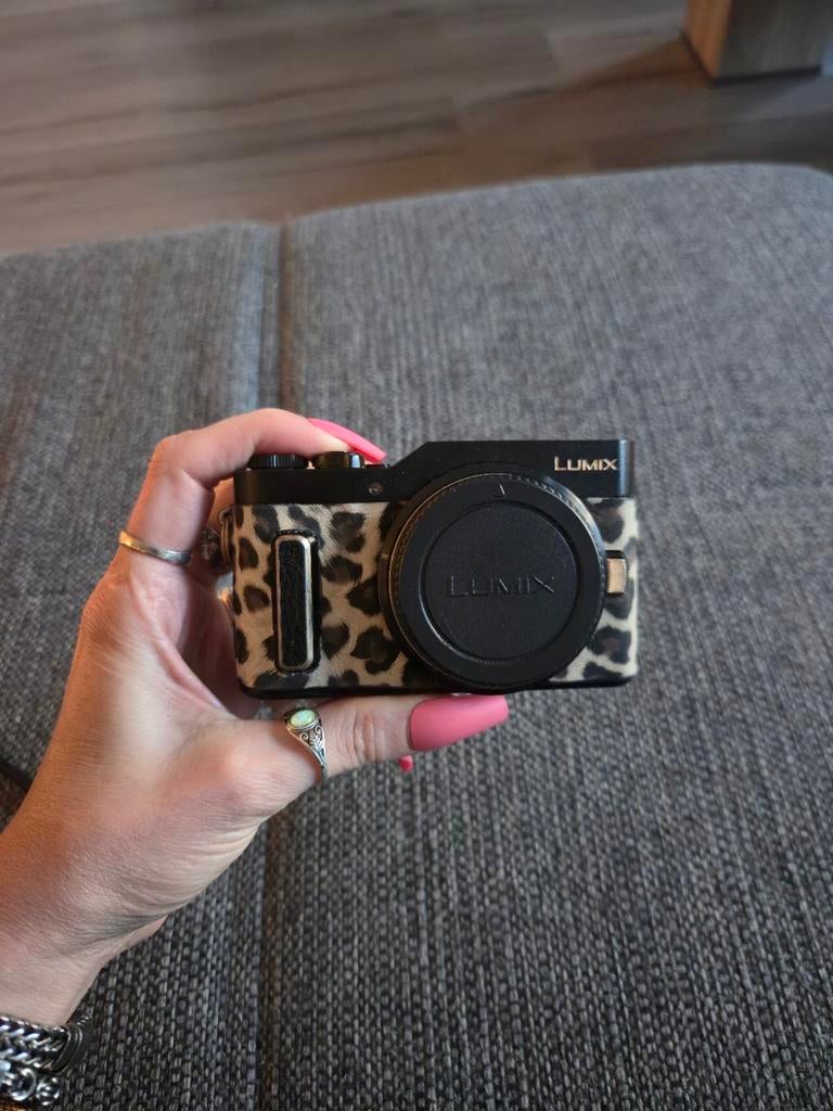 Stijlvolle Lumix gf10 / gx880 Camera met Luipaardprint, Compact, Ophalen of Verzenden, Zo goed als nieuw, Overige Merken