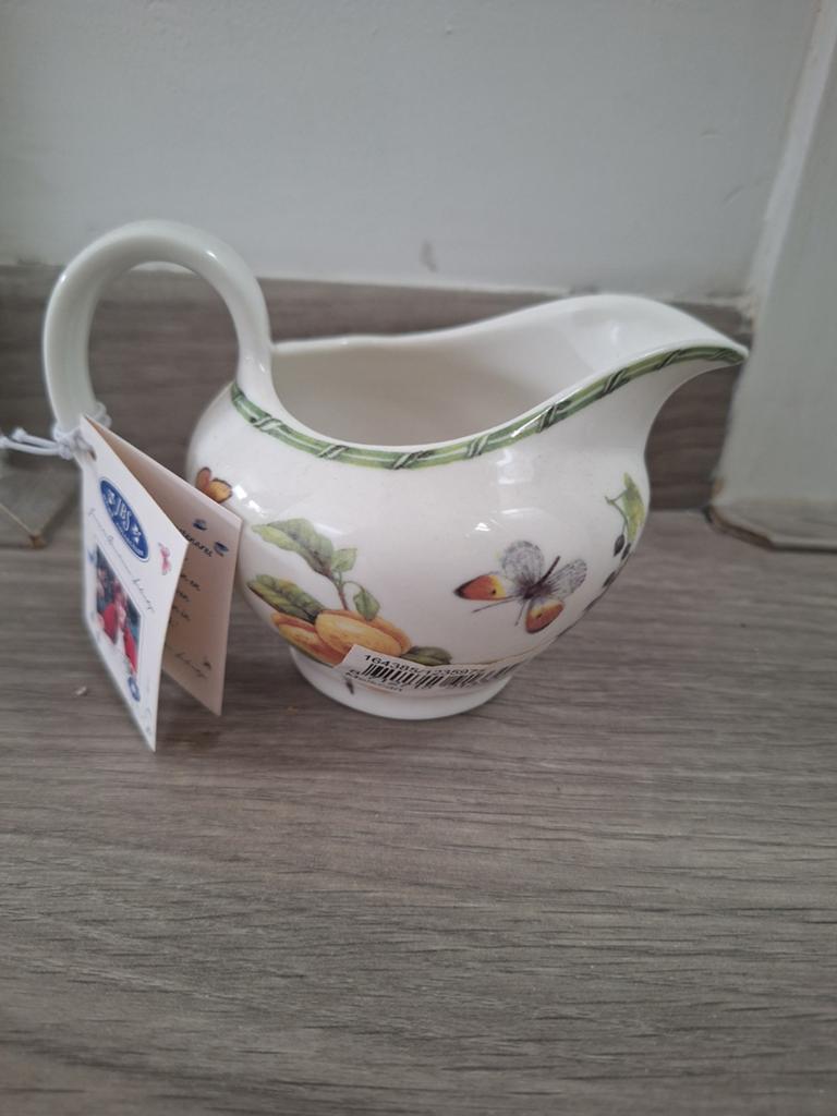 JBS Home Collection Melkkan met Vlinder en Fruit Decor, Keramiek, Overige typen, Nieuw, Ophalen of Verzenden