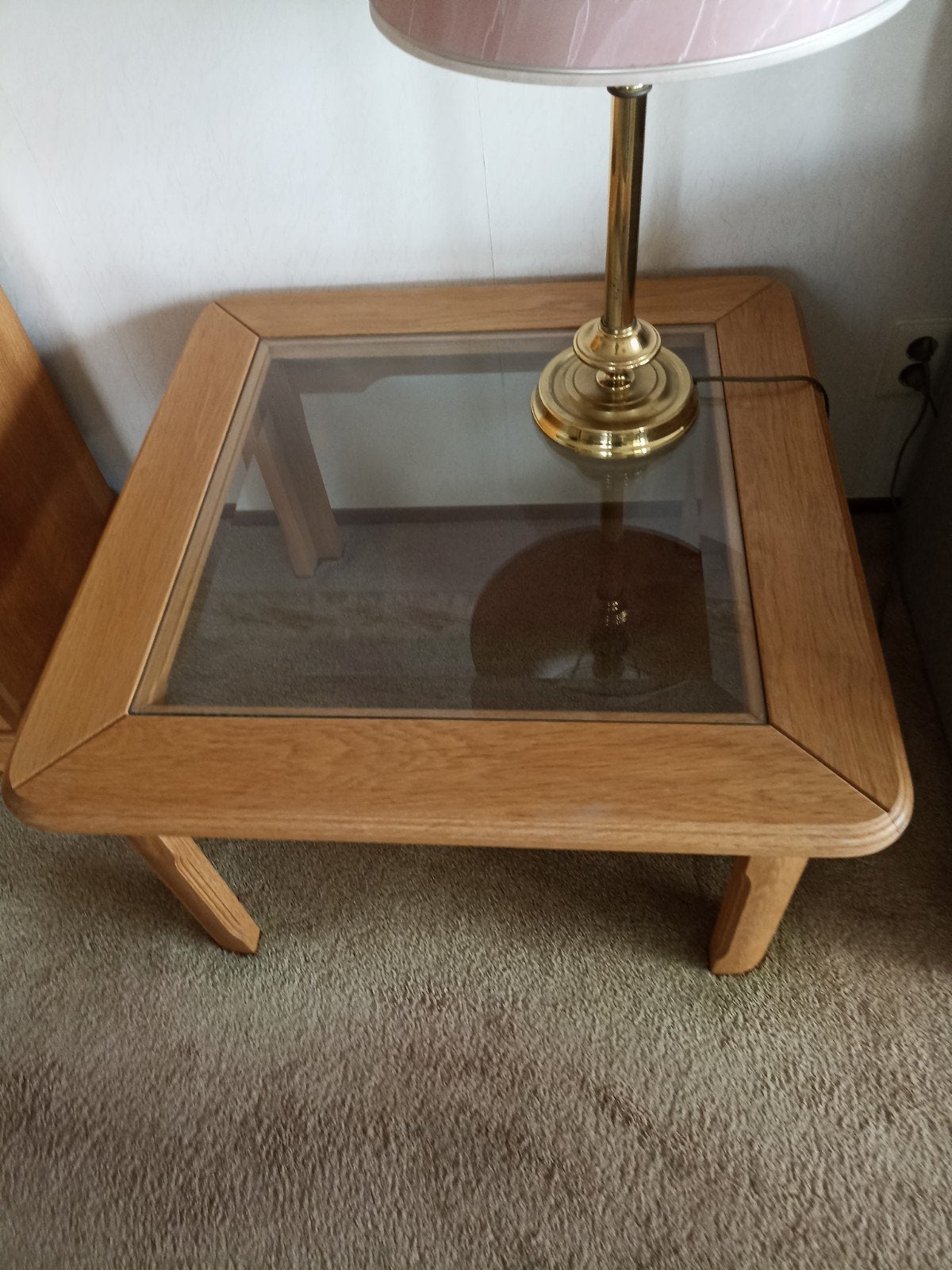 Houten bijzettafel met glazen blad 77x77, Ophalen, Gebruikt