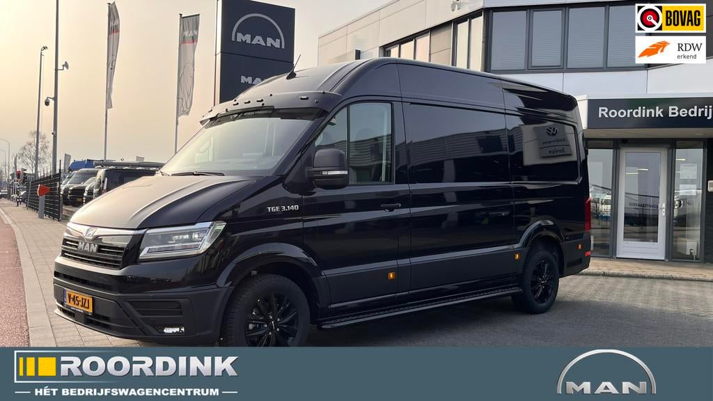 MAN TGE 3.140 L3H3 Intense Black, LMV" zwart, Sidesteps zwar, Euro 6, 4 cilinders, Zwart, Bedrijf