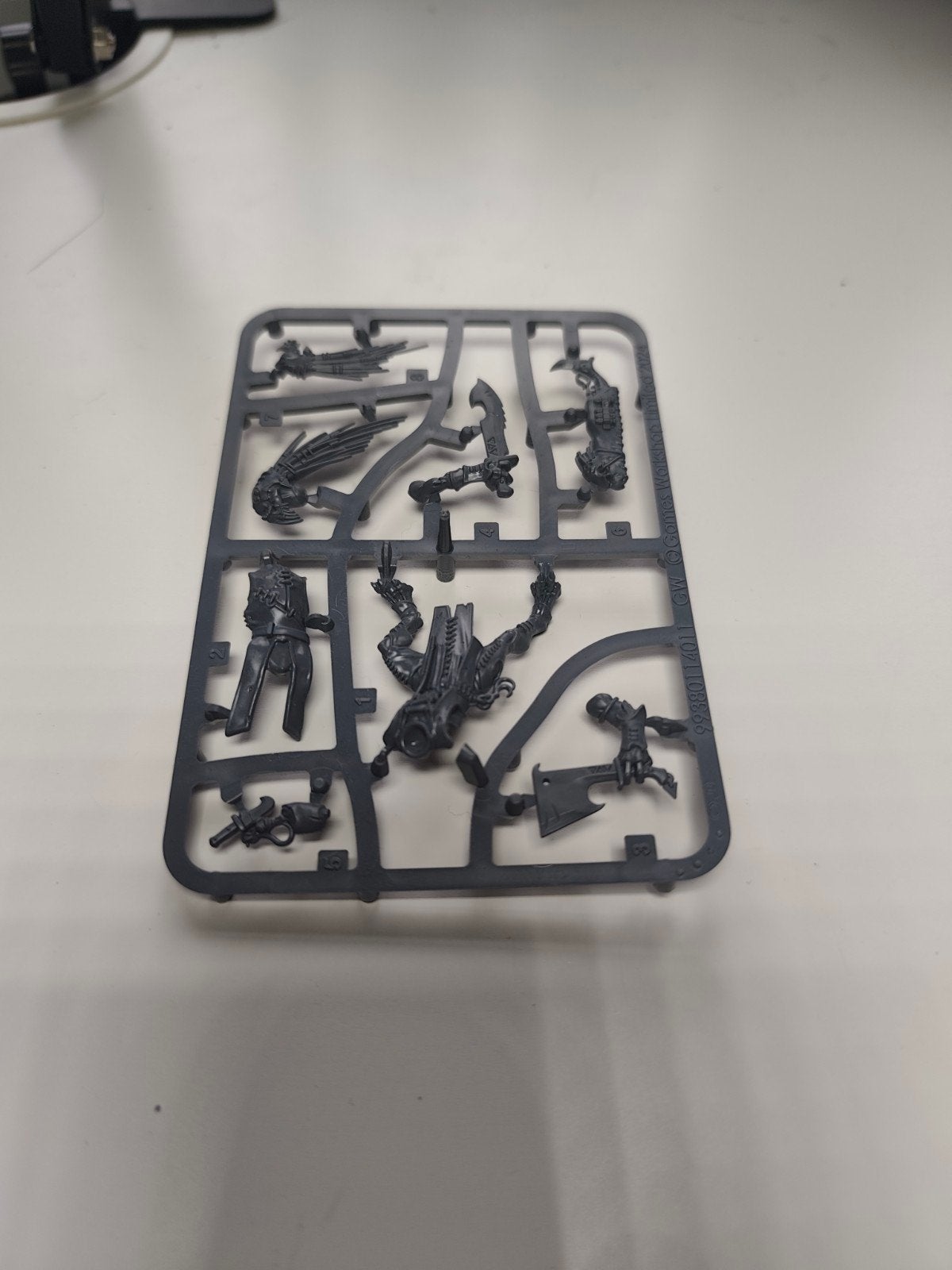 Warhammer40k Kroot T'au, Hobby en Vrije tijd, Ophalen of Verzenden, Zo goed als nieuw, Warhammer, Figuurtje(s)