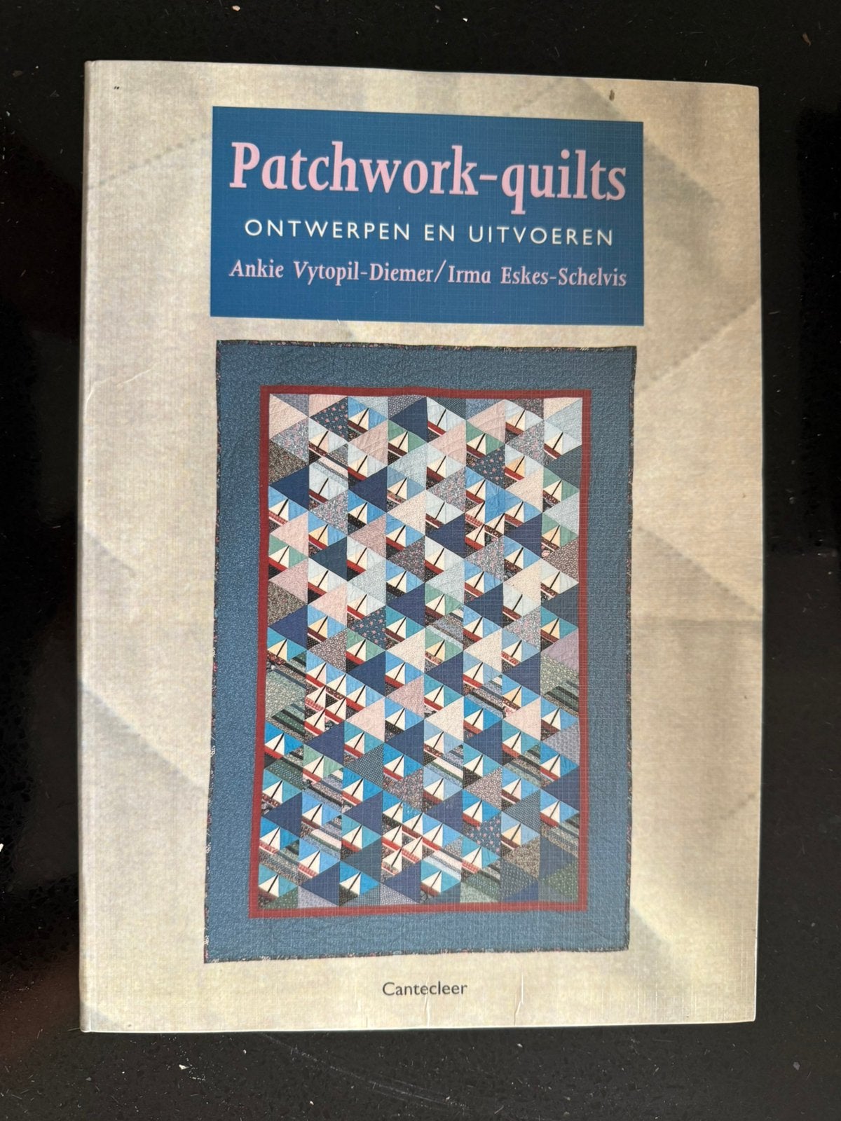 Patchwork - quilts ontwerpen en uitvoeren, Boeken, Ophalen of Verzenden, Zo goed als nieuw, Borduren en Naaien