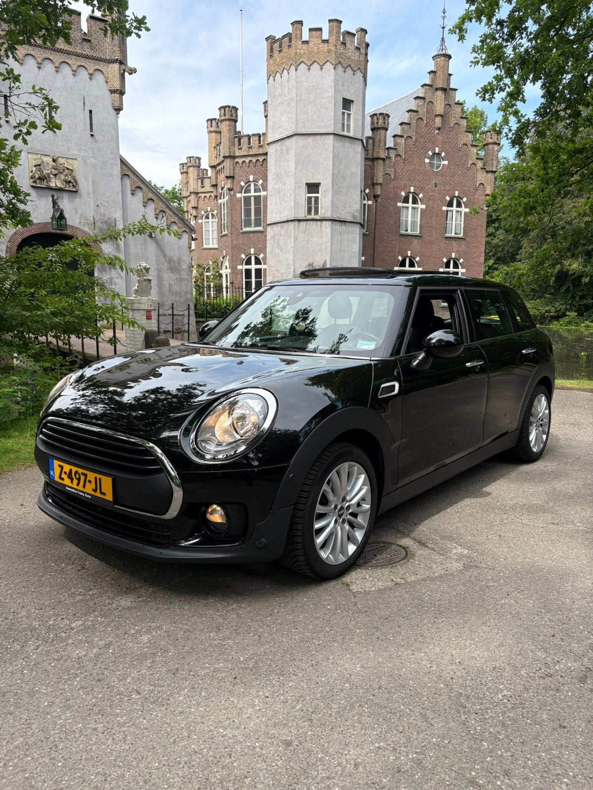 Mini Clubman 1.5 Pepper Business - 2018 - Nieuwe APK, Voorwielaandrijving, Stof, 4 cilinders, Zwart