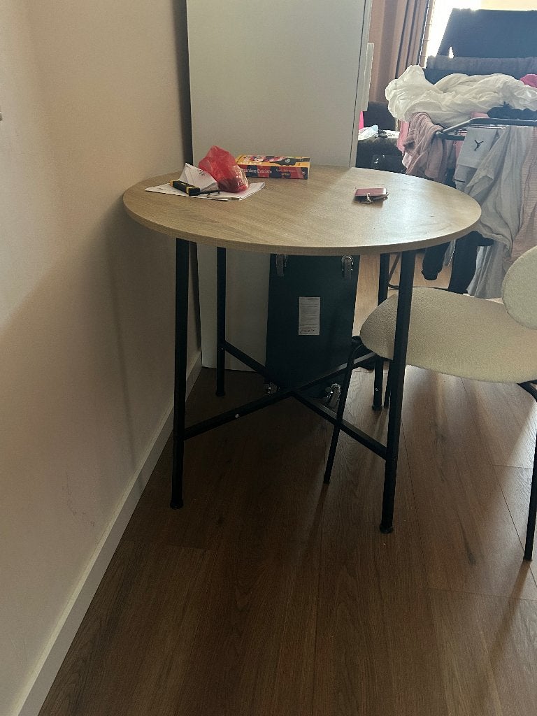 Kleine ronde tafel, Ophalen, Gebruikt, Drie personen, 100 tot 150 cm
