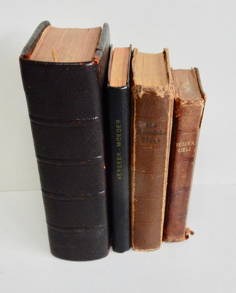 4 kerkboeken, Ophalen of Verzenden