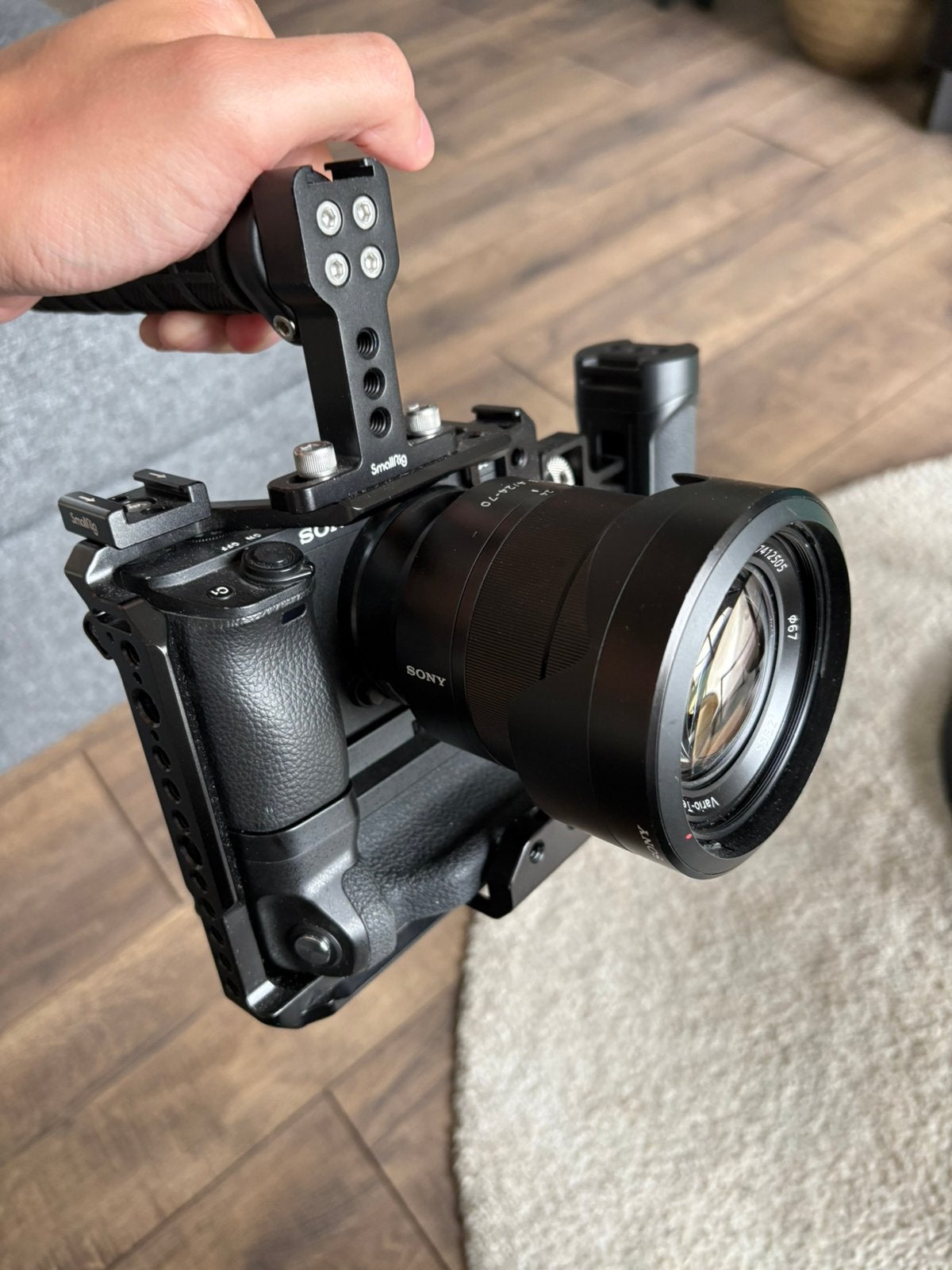 Sony A6400 + Zeiss 24-70mm F4 lens + SmallRig cage, Ophalen, Full HD, Minder dan 8x, Zo goed als nieuw