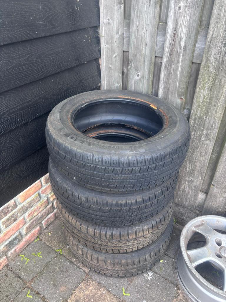 15 inch michelin winterbanden 5mm - 185/65 R15 (88T), Ophalen, Gebruikt