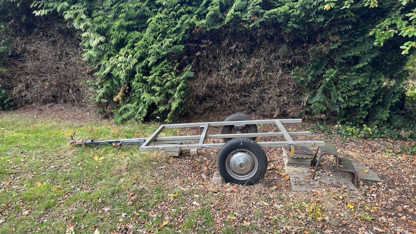 Onderstel met geveerde as en jaren 60 Saab velgen, Ophalen, Gebruikt