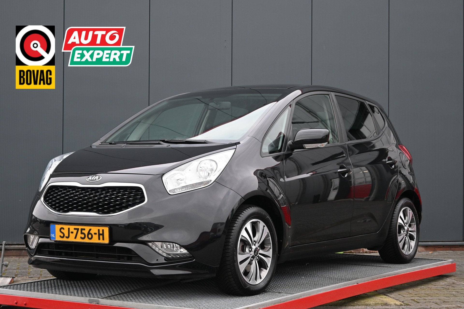 Kia Venga 1.4 CVVT Edition trekhaak panoramadak camera, Voorwielaandrijving, Dealer onderhouden, Stof, Gebruikt