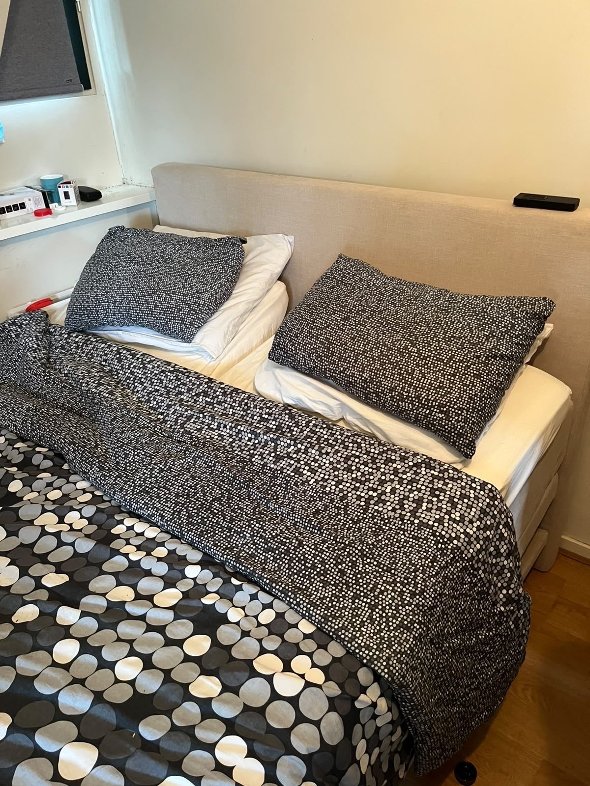 Tweepersoons boxspring met verstelbaar hoofdeinde, Verstelbaar, Beige, Tweepersoons, Ophalen of Verzenden