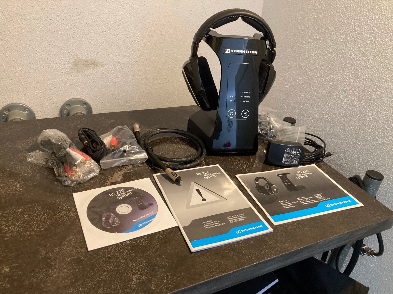 Sennheiser HDR-220 Draadloze Over-ear Hoofdtelefoon, Ophalen, Sennheiser, Zo goed als nieuw, Over-ear