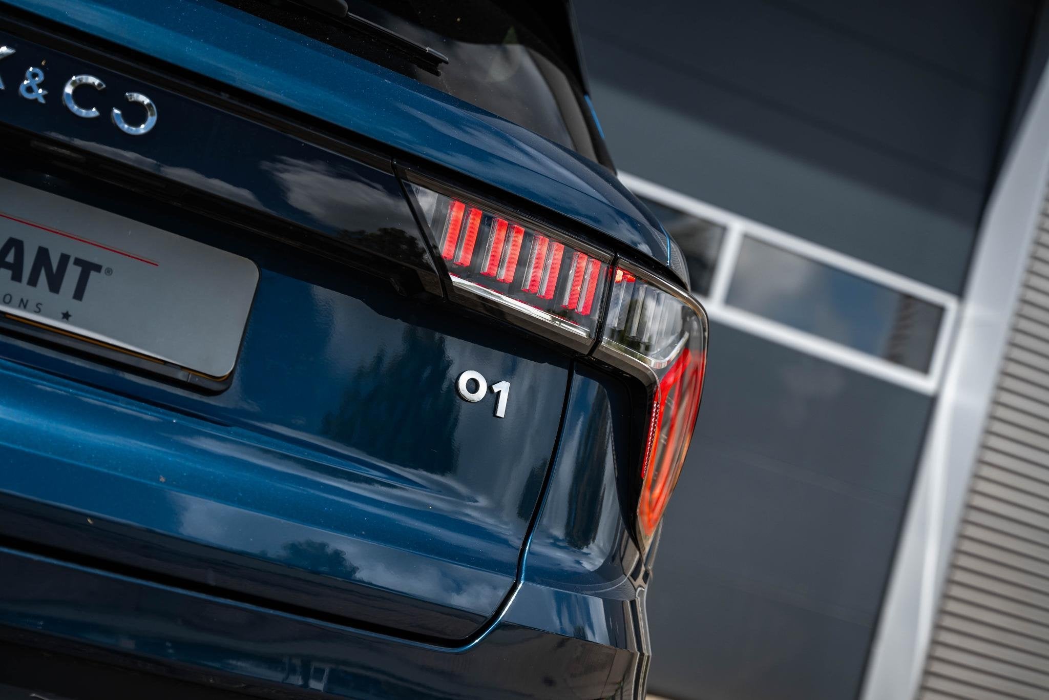 Lynk & Co 01 1.5 |Pano |360° |Stoelverw. |Infinity audio |A, Auto's, Stof, Euro 6, Blauw, Plug-in hybride