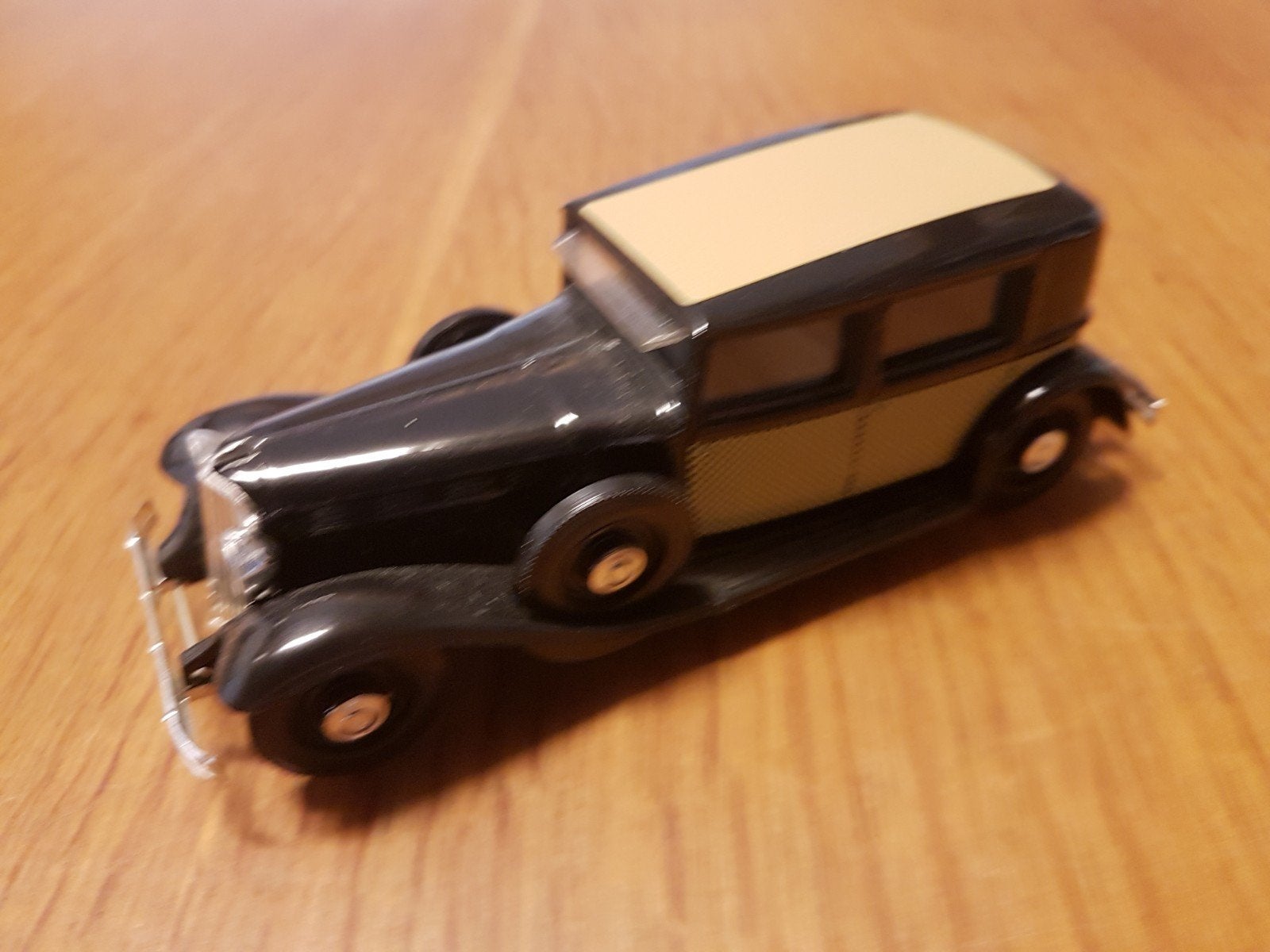 solido Renault reinastella type RM2 1934 doosje, Ophalen of Verzenden, Zo goed als nieuw, Auto, Solido