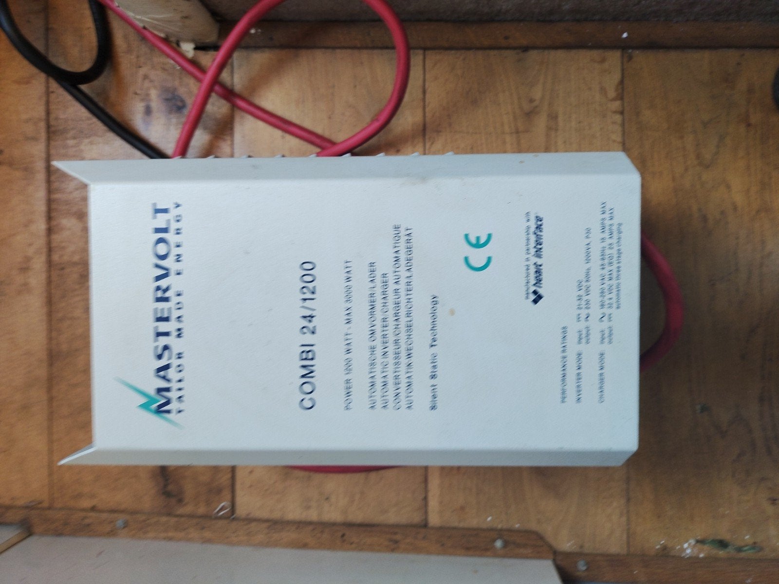 Mastervolt Combi 24/1200 Omvormer/Lader, Doe-het-zelf en Verbouw, Ophalen of Verzenden, Gebruikt, Overige merken, Omvormer