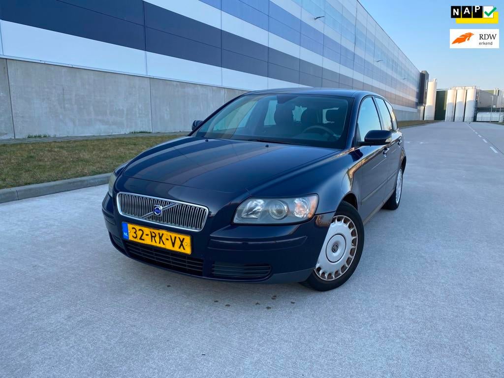 Volvo V50 2.4 AUTOMAAT/NAP/AIRCO.ELEC.RMN/APK 3-27, Auto's, Volvo, Stof, Gebruikt, Metallic lak, 700 kg