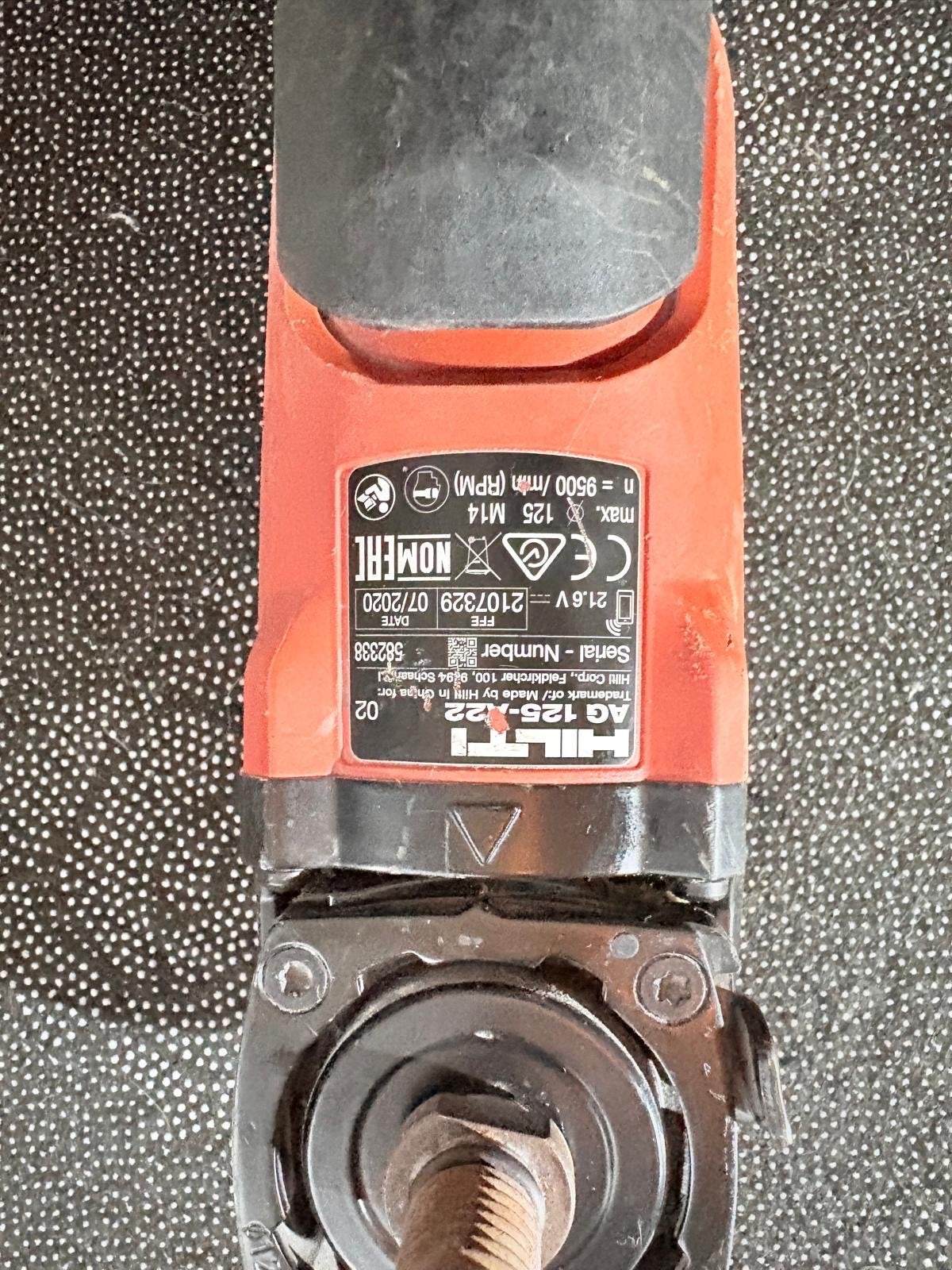 Hilti AG 125-A22 Accu Haakse Slijper - Zo goed als nieuw, Ophalen of Verzenden, Zo goed als nieuw, 1000 watt of meer, Haakse handslijpmachine