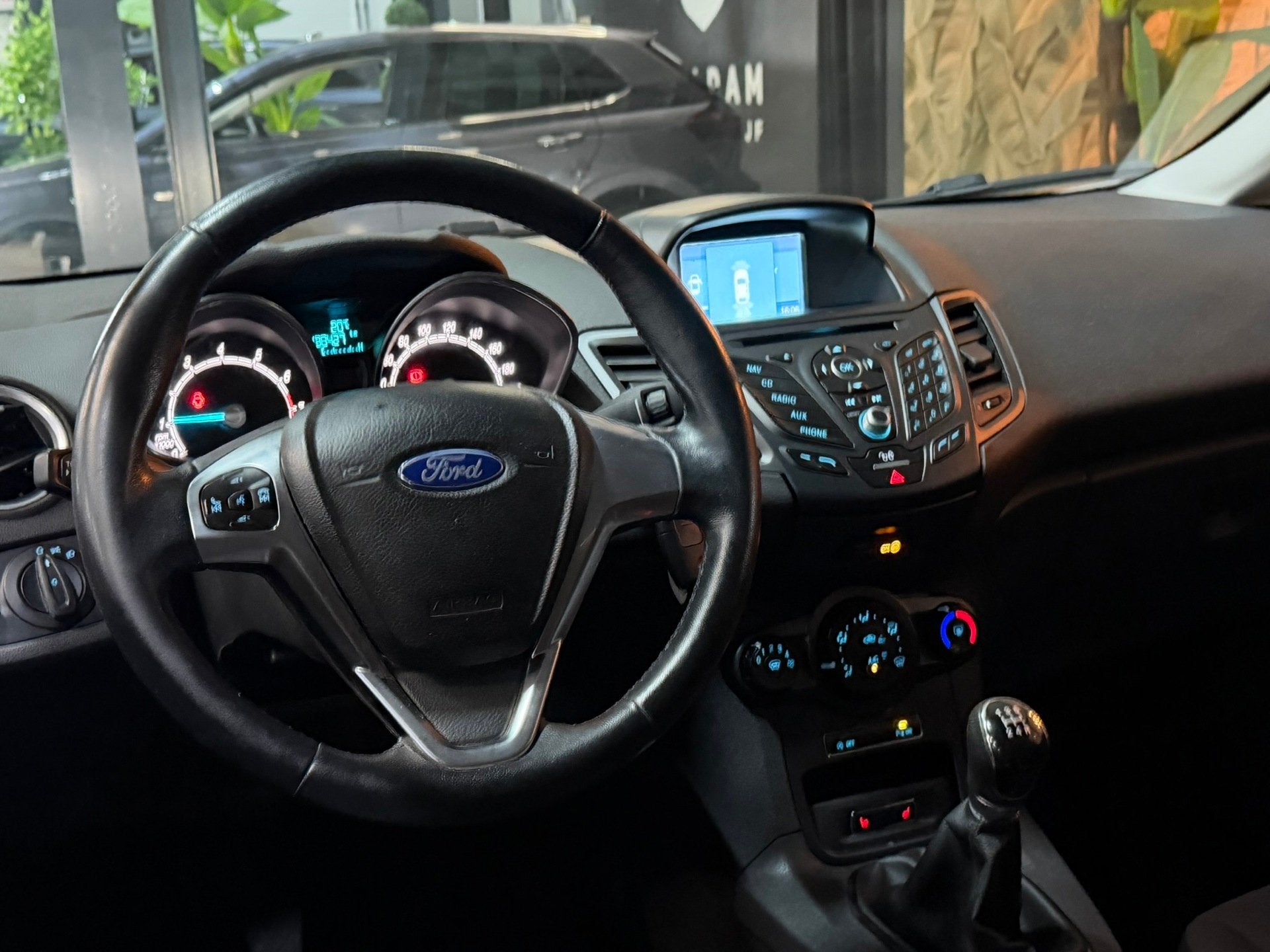 Ford FIESTA 1.0 EcoBoost ST-Line|Sportpakket|LED|PDC|Climate, Voorwielaandrijving, Met garantie (alle), Bedrijf, Handgeschakeld