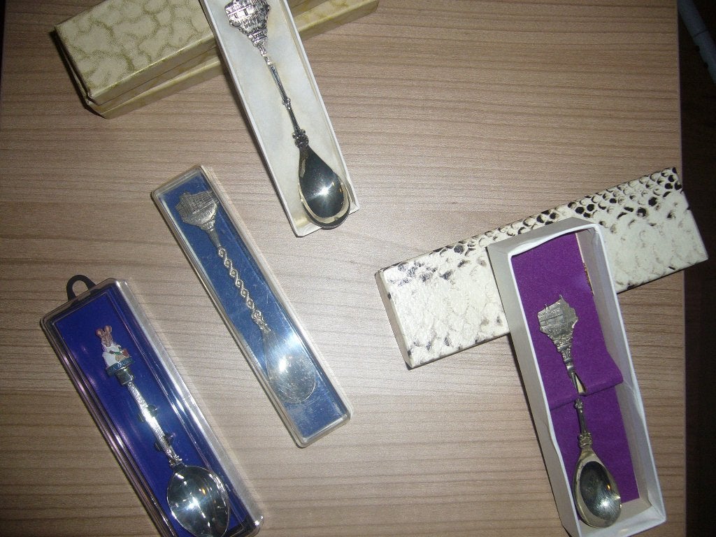 WAPENTHEELEPELS Gero Zilvium Vught, Boxtel, Utrecht, Juliana, Antiek en Kunst, Antiek | Bestek, Ophalen of Verzenden