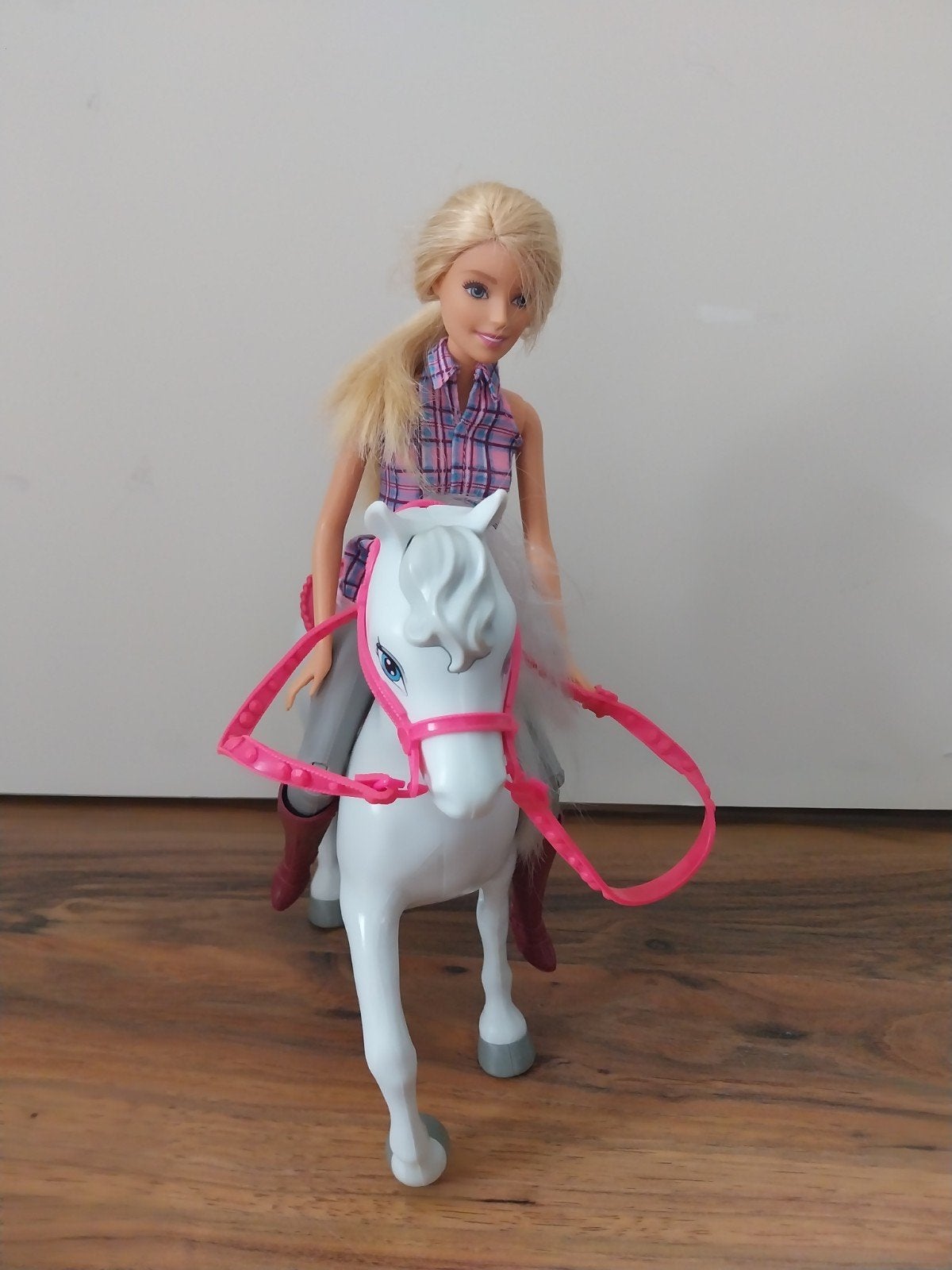 Barbie met paard - Zo goed als nieuw, Ophalen of Verzenden, Zo goed als nieuw, Barbie