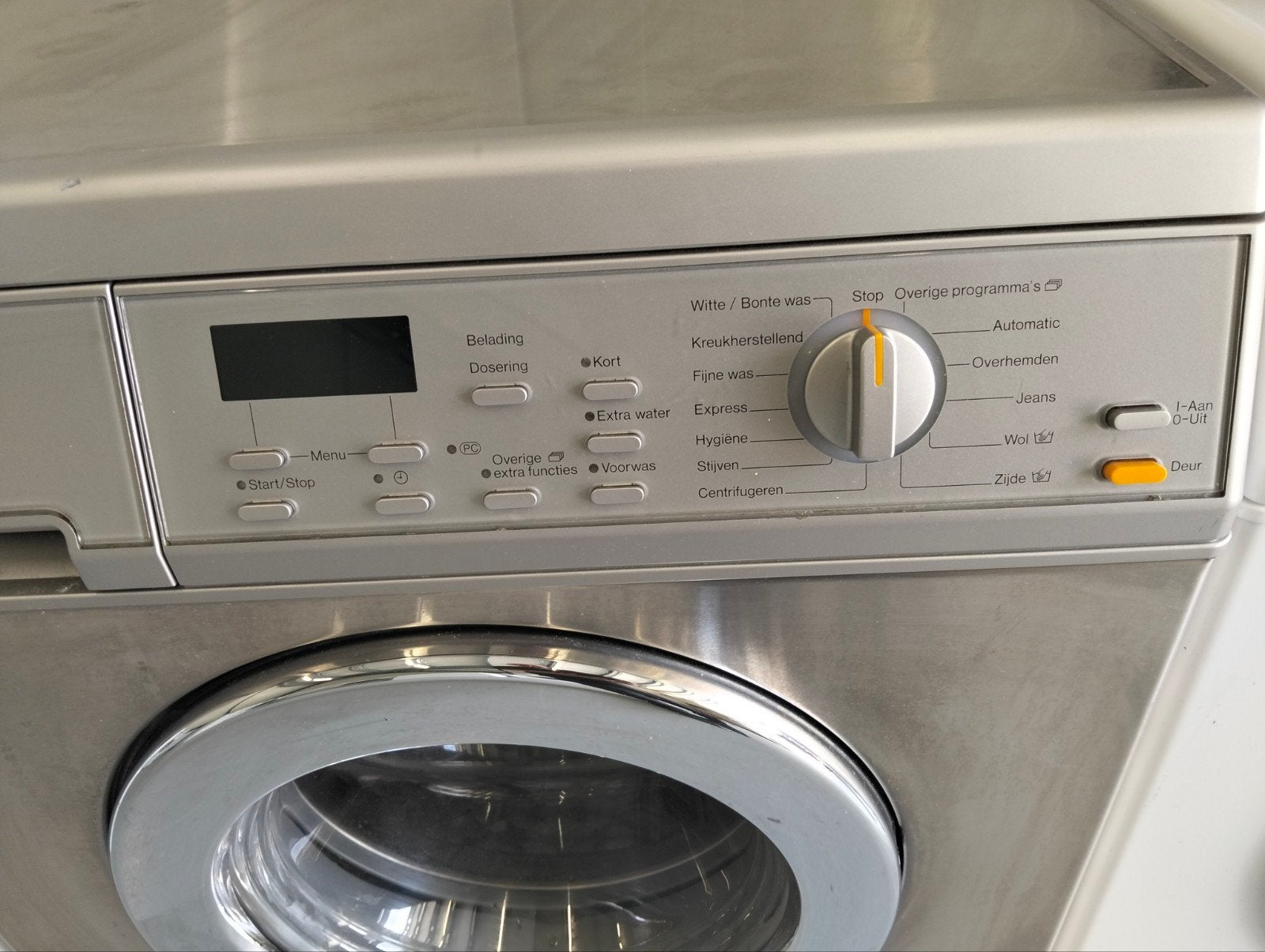 Foto 3 van Miele W 3923 Wasmachine - 1600toeren