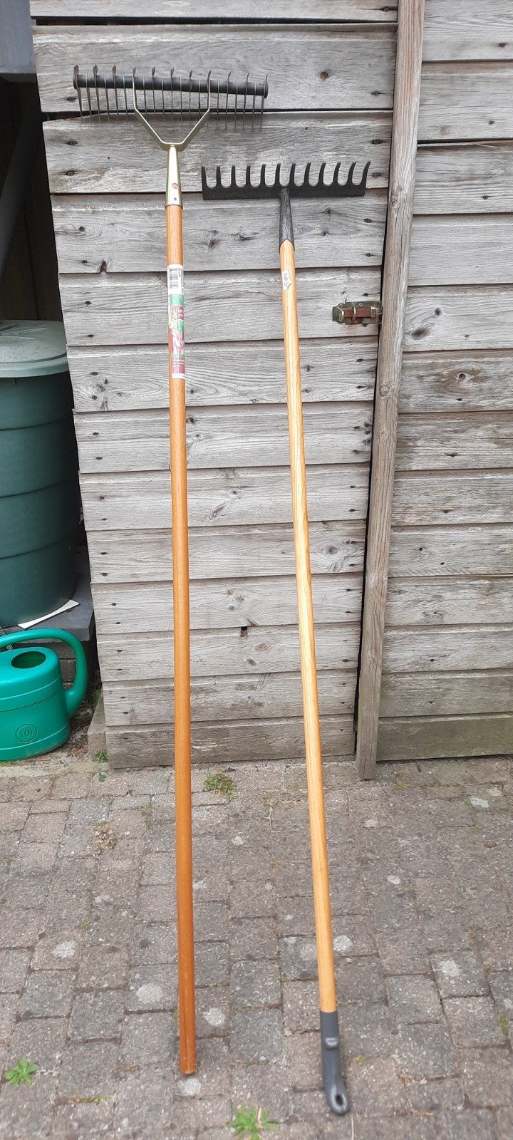 Twee harken voor tuin en gazon, Tuin en Terras, Ophalen, Gebruikt, Hark