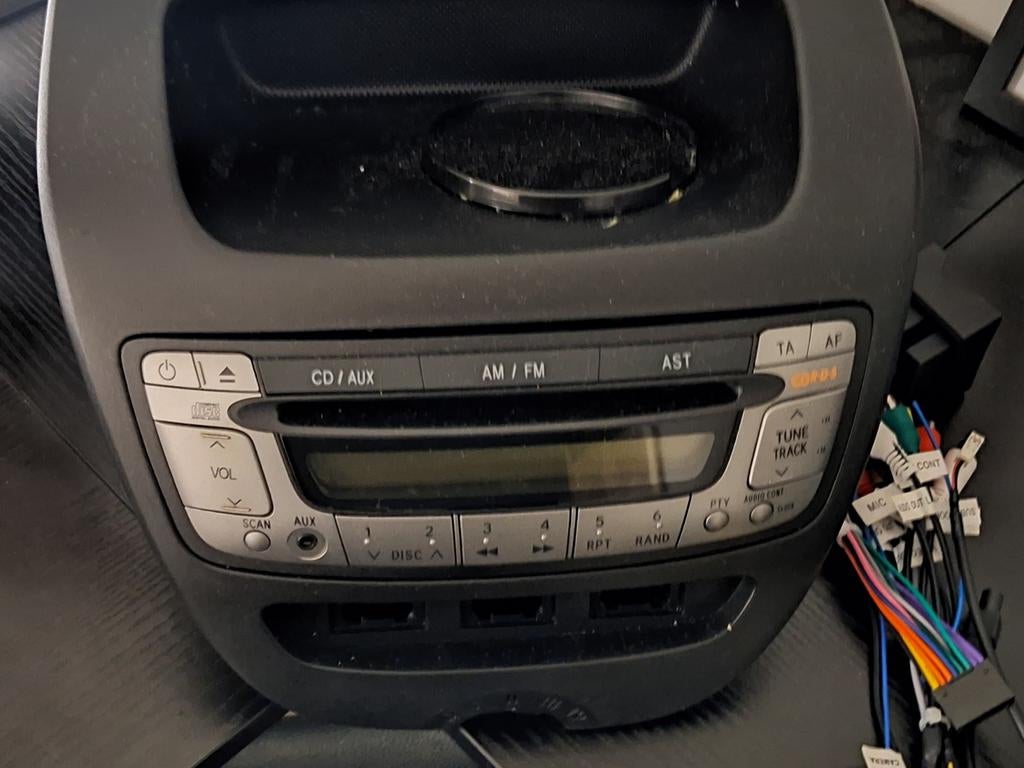 Autoradio Peugeot 107, Auto diversen, Ophalen of Verzenden, Gebruikt