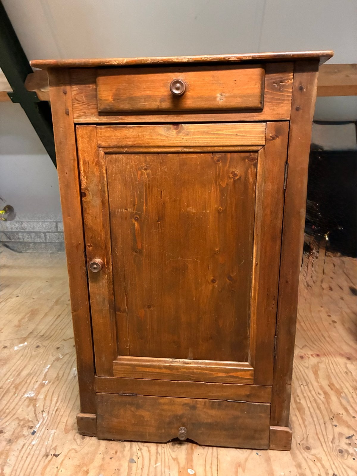 Vintage houten kastje met lade en opbergvak, Ophalen