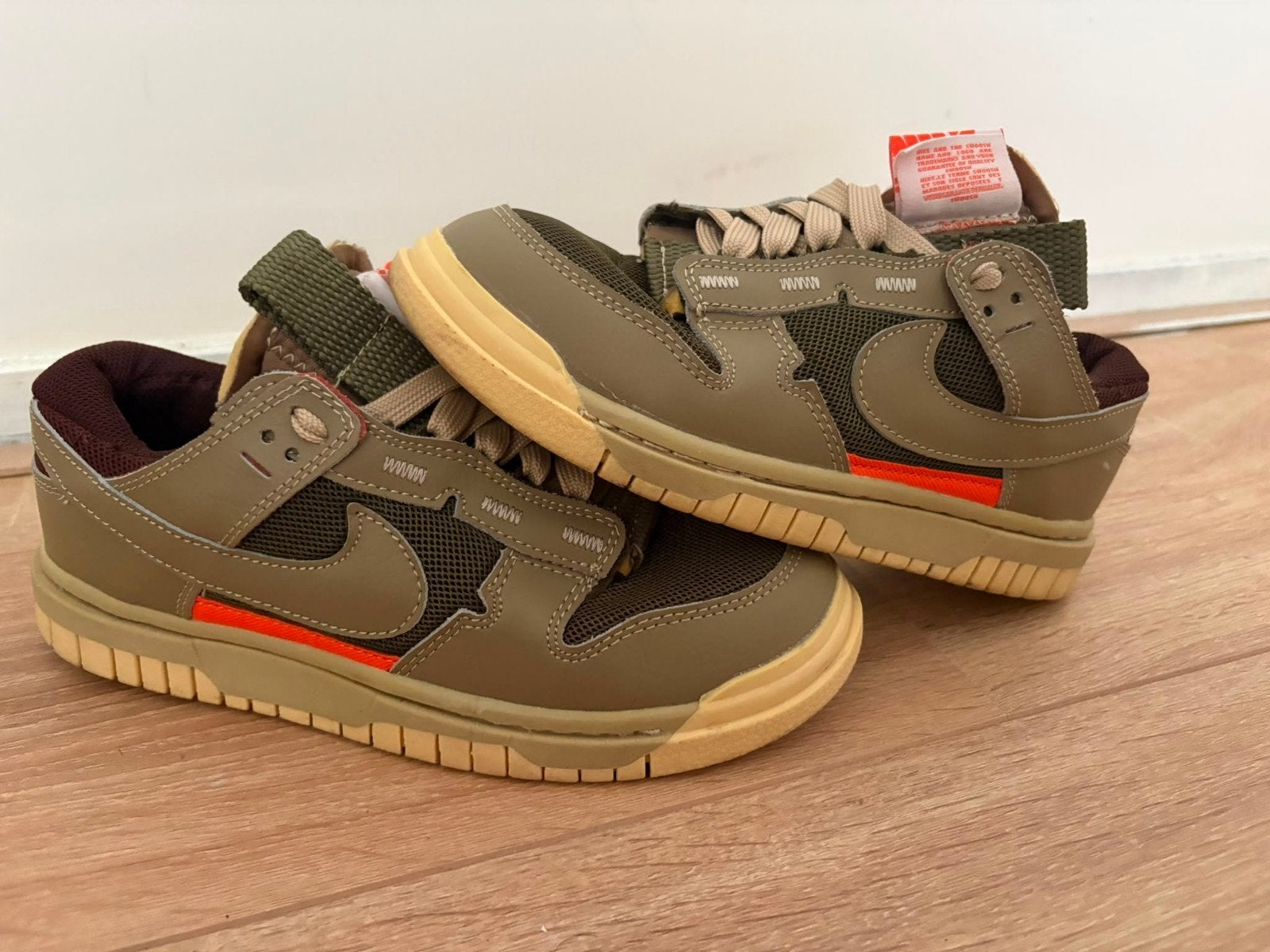 Nike dunk olive, Ophalen of Verzenden, Nieuw, Jongetje of Meisje, Schoentjes