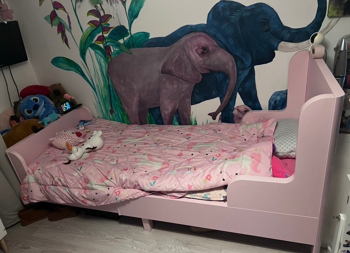 Roze meegroeibed met matras en waterdichte beschermer, Huis en Inrichting, Slaapkamer | Bedden, Ophalen, 80 cm, 200 cm, Hout