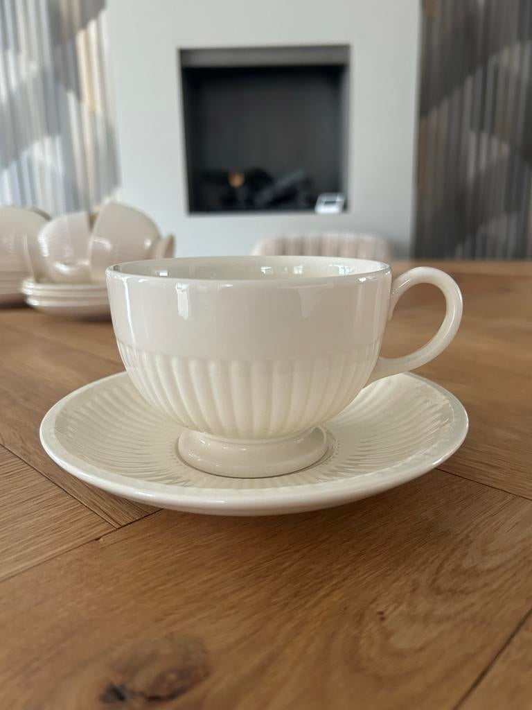 Wedgwood Edme Thee kop en schotel - 250ml, Ophalen of Verzenden, Zo goed als nieuw, Wedgwood, Kop(pen) en/of Schotel(s)