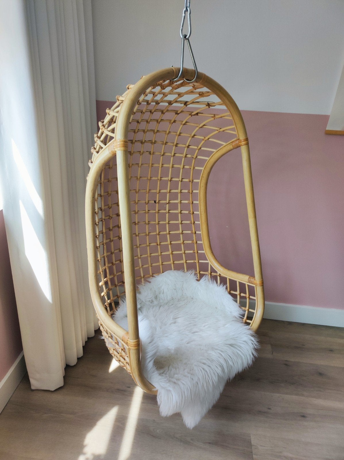 Rotan egg Hangstoel Nieuwstaat Boho, Vintage, Ibiza, Scandin, Huis en Inrichting, Stoelen, Ophalen, Bruin, Riet of Rotan, Zo goed als nieuw