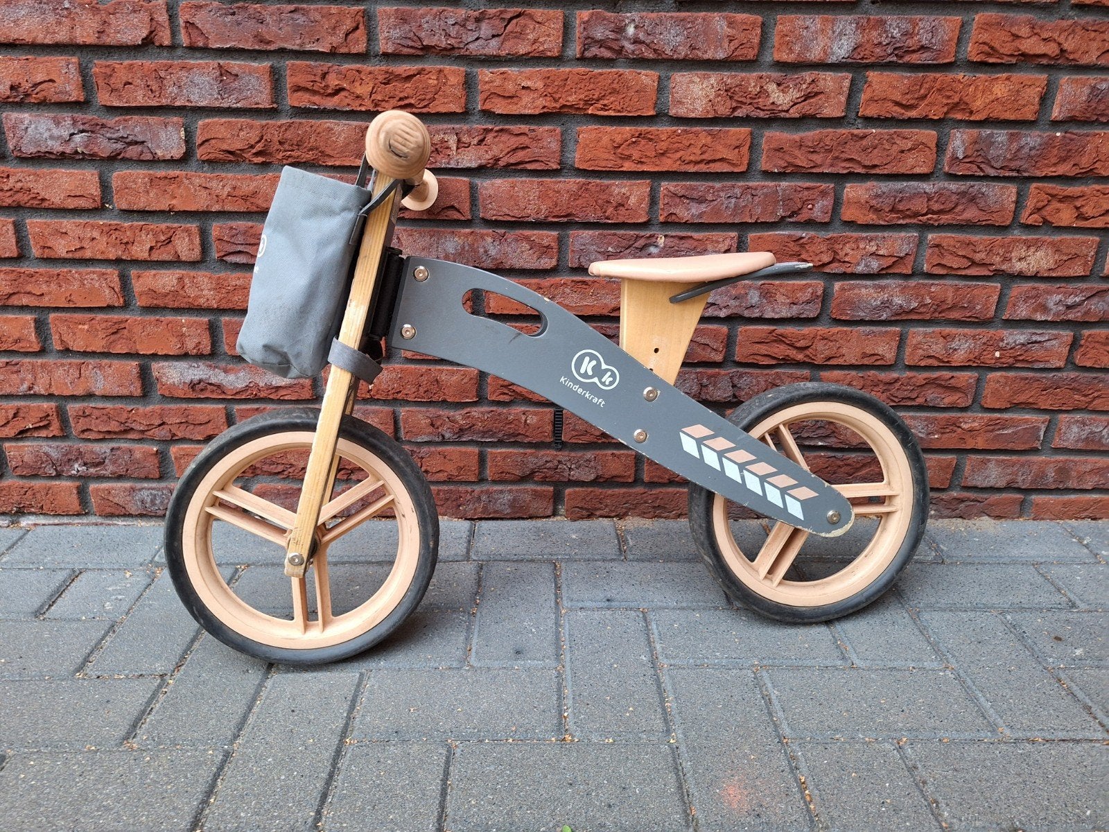 Kinderkraft Loopfiets Houten met Tasje - Zo goed als nieuw, Ophalen, 16 tot 20 inch, Zo goed als nieuw, Velgrem