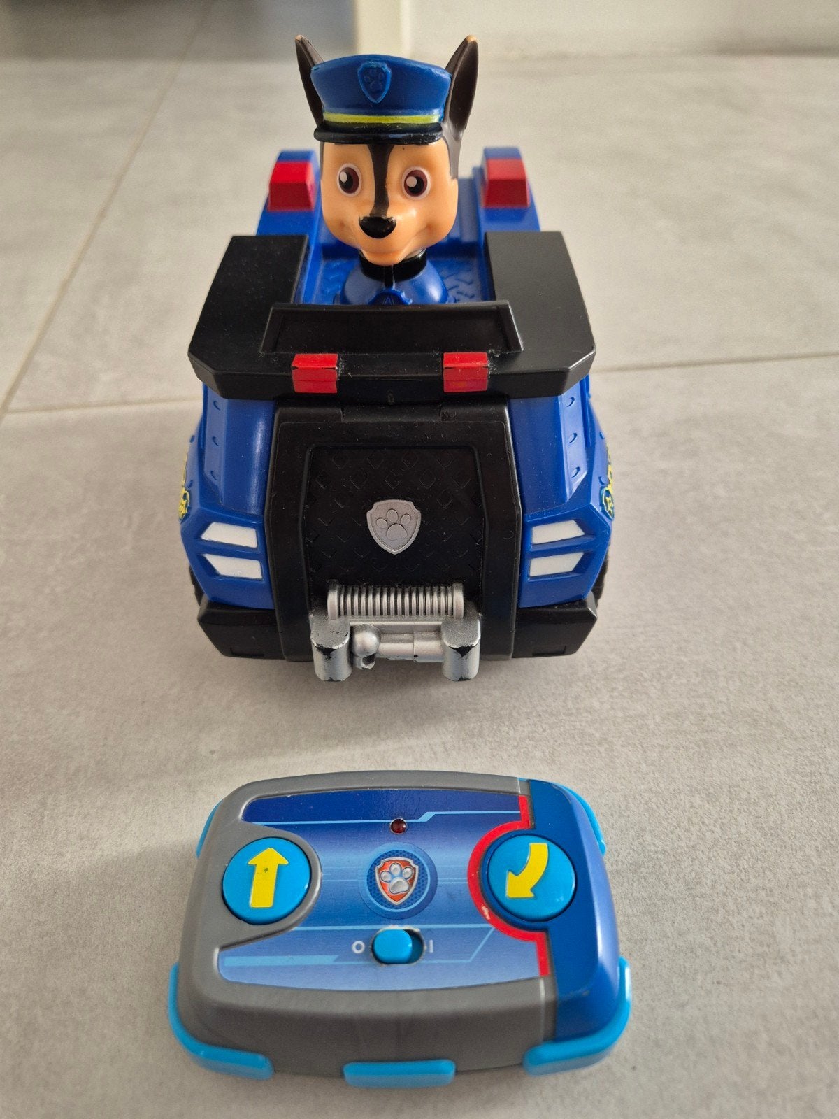 Paw Patrol Chase RC Auto - Zo goed als nieuw, Hobby en Vrije tijd, Elektro, Auto offroad, Ophalen of Verzenden, Zo goed als nieuw