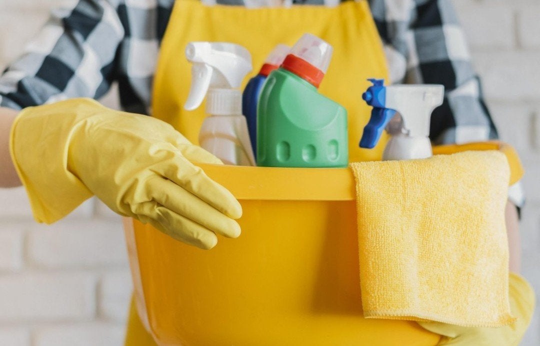 Huishoudelijk hulp schoonmaakster ouderemzorg alleen pkek op