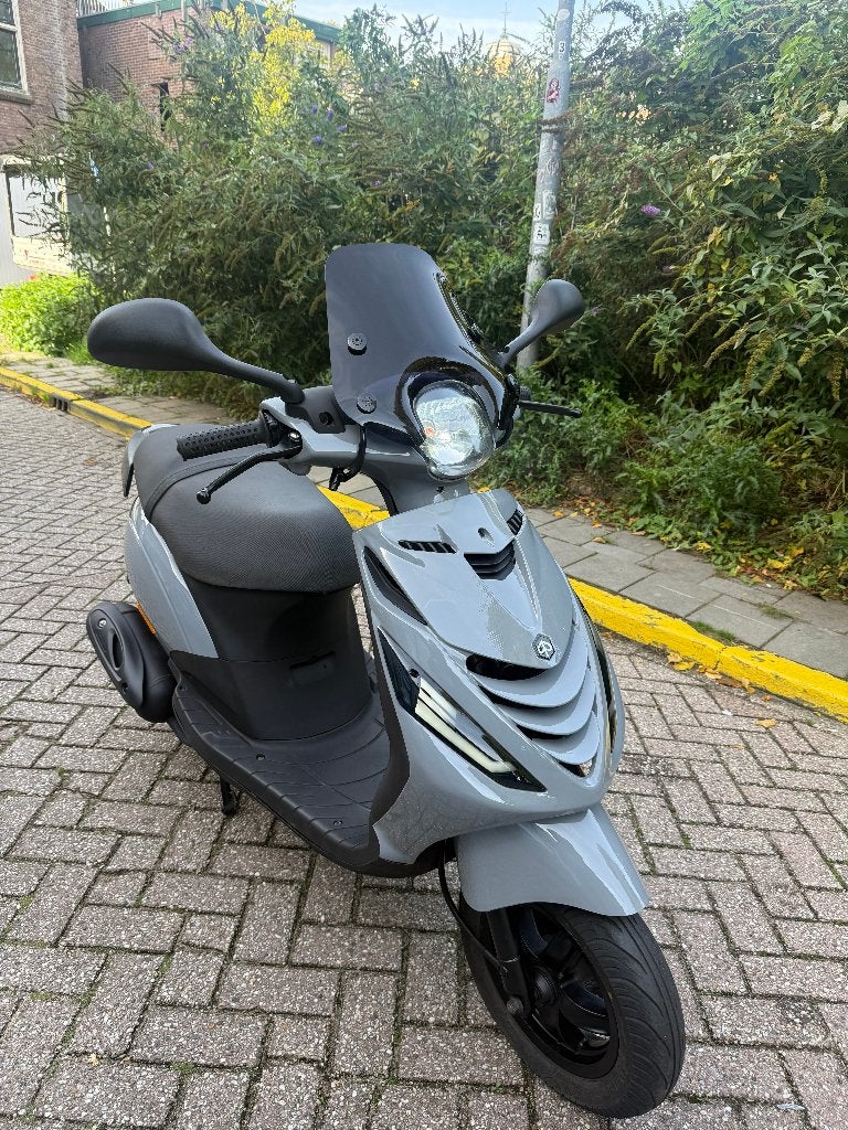 Piaggio Zip brom nardo grey 4t 45km 2018 full option, Ophalen, Maximaal 45 km/u, Zip, Zo goed als nieuw