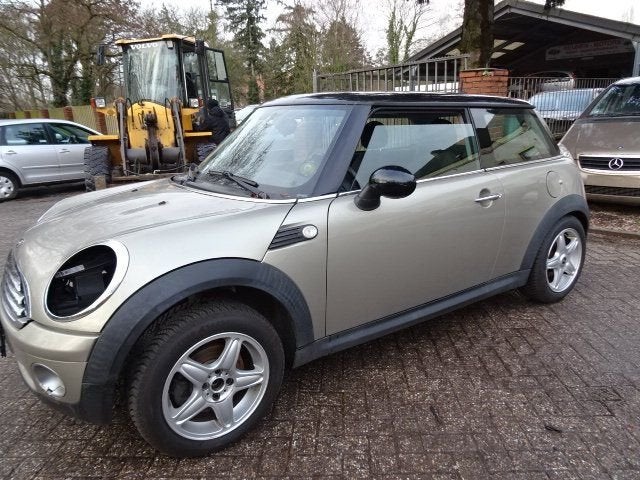 Mini Cooper bj 2009 1.6 88 kw motorschade 6 gang voor demont, Gebruikt, -, -, Ophalen of Verzenden