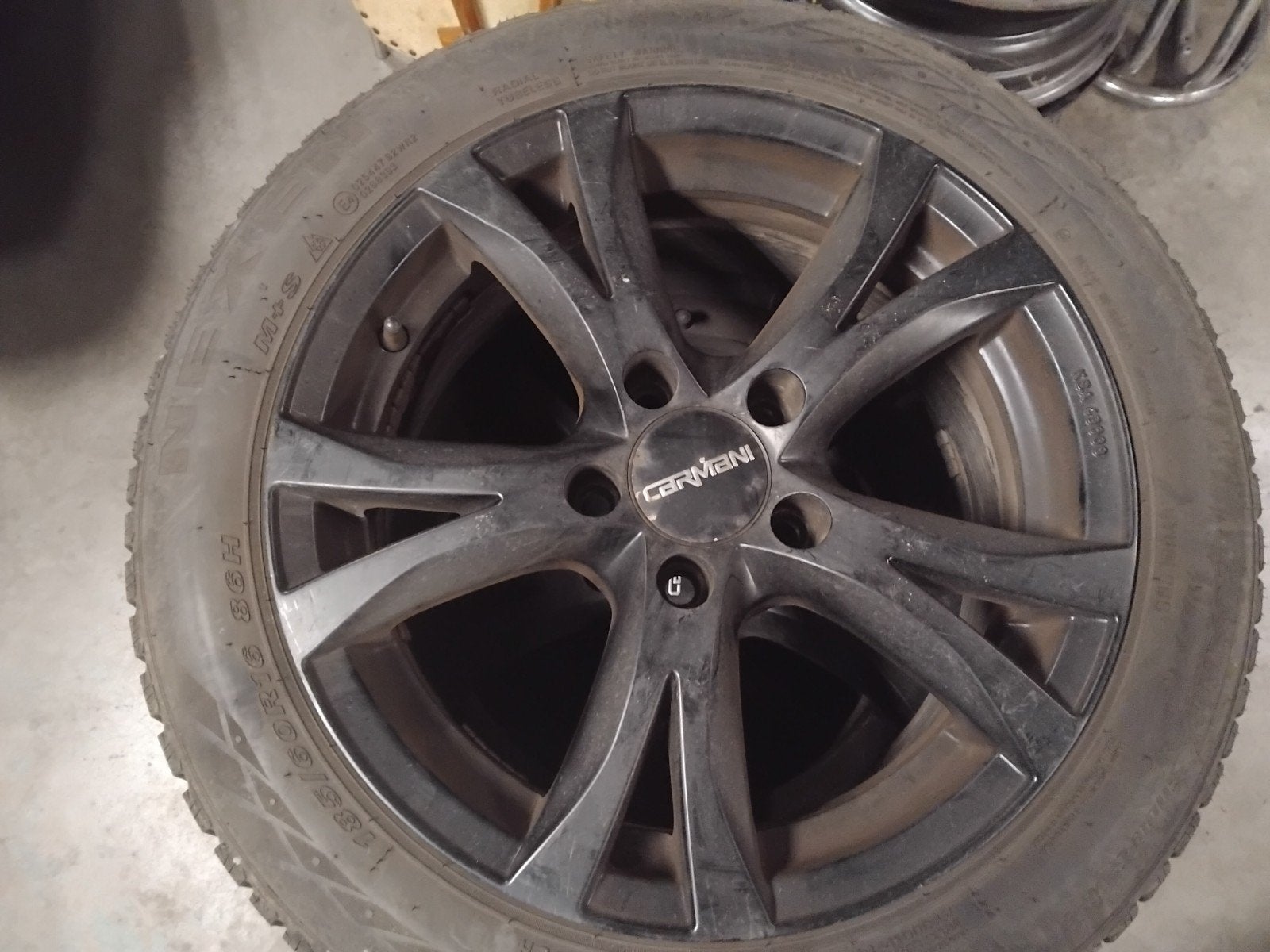 Winterbanden met velgen 185/60R16 mini  bmw, Auto-onderdelen, Banden en Velgen, Ophalen, Gebruikt, 16 inch, Banden en Velgen