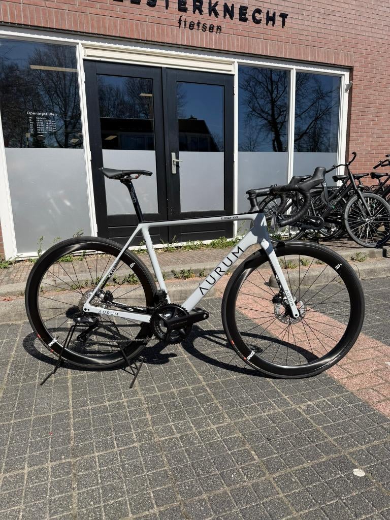 Aurum Essentia Ultegra di2 54cm, 28 inch, Carbon, -, -