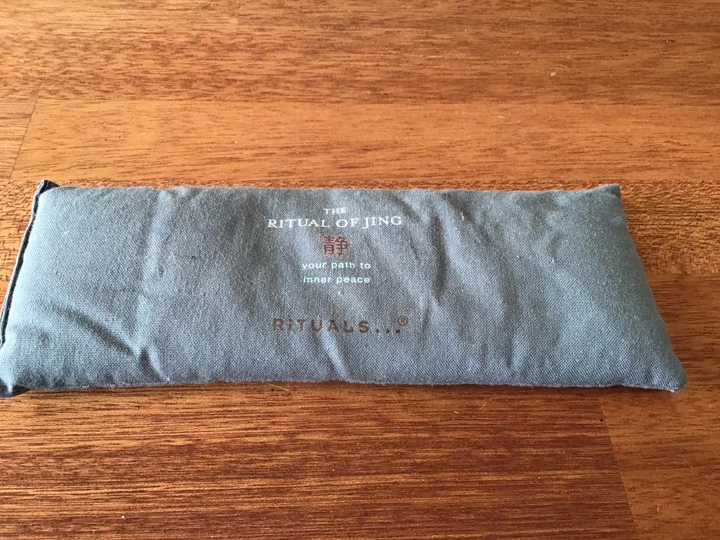 Rituals relaxing eye pillow sleep, Ophalen of Verzenden, Gebruikt, Overige typen