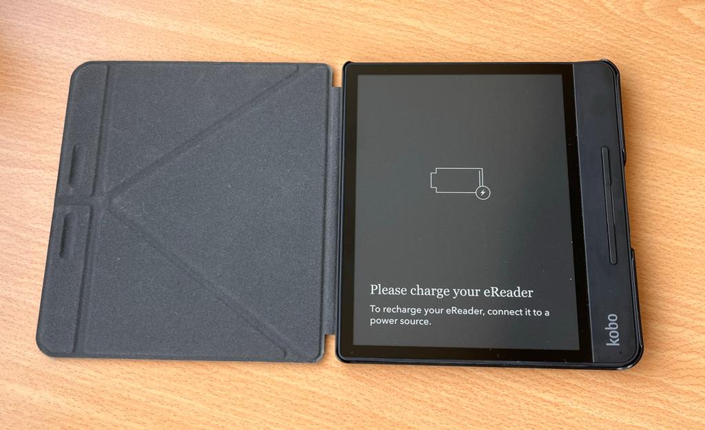 Kobo e-reader met defecte batterij (voor onderdelen), Computers en Software, E-readers, Niet werkend, 7 inch, 8 GB, Touchscreen