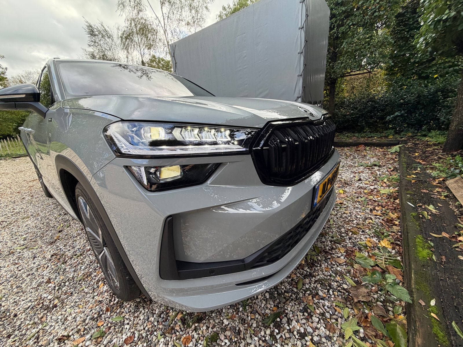 Skoda Kodiaq 1.5 TSI Phev 204pk Dsg-6 2025 Grijs, Auto's, 4 cilinders, Plug-in hybride, 1818 kg, Verwarmde buitenspiegels