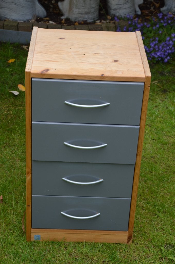 Houten ladekast met 4 lades merk Life Time grijze lades 41cm, Life Time, Minder dan 50 cm, Gebruikt, Ophalen of Verzenden