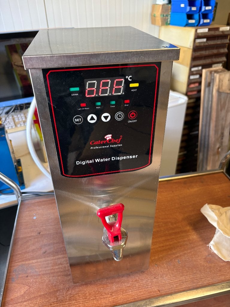 Caterchef digital water dispenser, 2 liter of meer, Ophalen of Verzenden, Gebruikt, Rvs