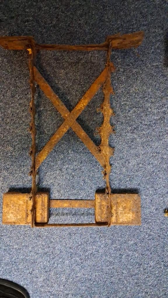 steelhandgranaat binnenwerk voor de kist 2 maal, Verzamelen, Militaria | Tweede Wereldoorlog, Ophalen of Verzenden, Nederland