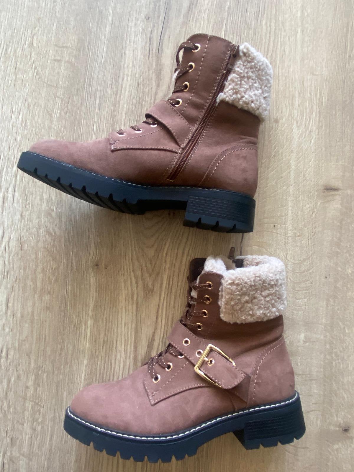 Land Rover Teddy Boots | Maat 40 | Nieuw Winterlaarsjes, Bruin, Lage of Enkellaarzen, Nieuw, Ophalen of Verzenden