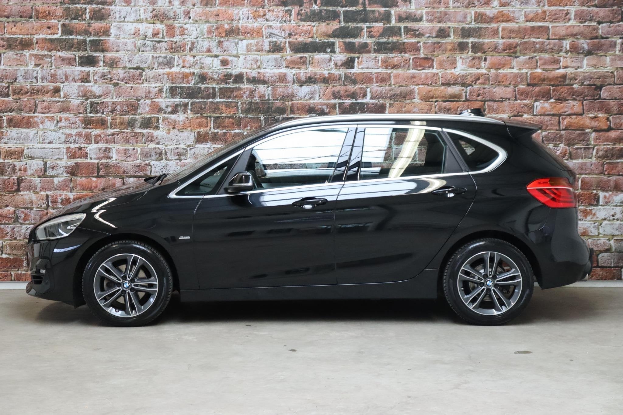 BMW 2-serie Active Tourer 218i Executive Sport Line Automaat, Dealer onderhouden, Stof, Gebruikt, Euro 6