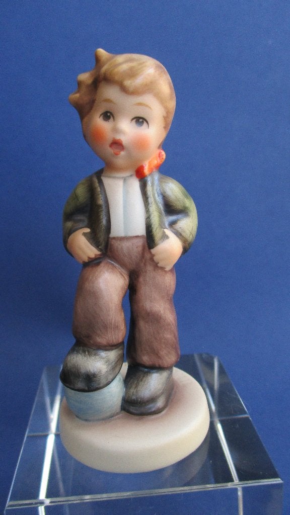 M I Hummel: -2051-B-Lets Play-9cm.-1998 TMK-7-Excellent, Verzenden